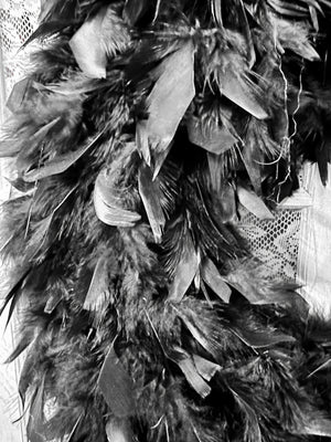 Black Feather Wreath, Halloween Spooky Wreath, Halloween Party Prop Halloween Front Door Decor Witch Spooky Scene Halloween Party Decoration